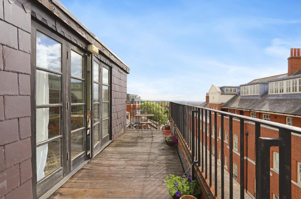 Heath-street-hampstead-village-nw3-3