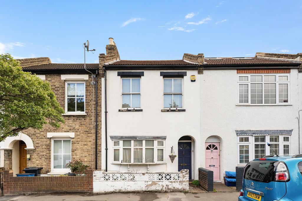 Camden Road, Wanstead 2 bed terraced house £575,000