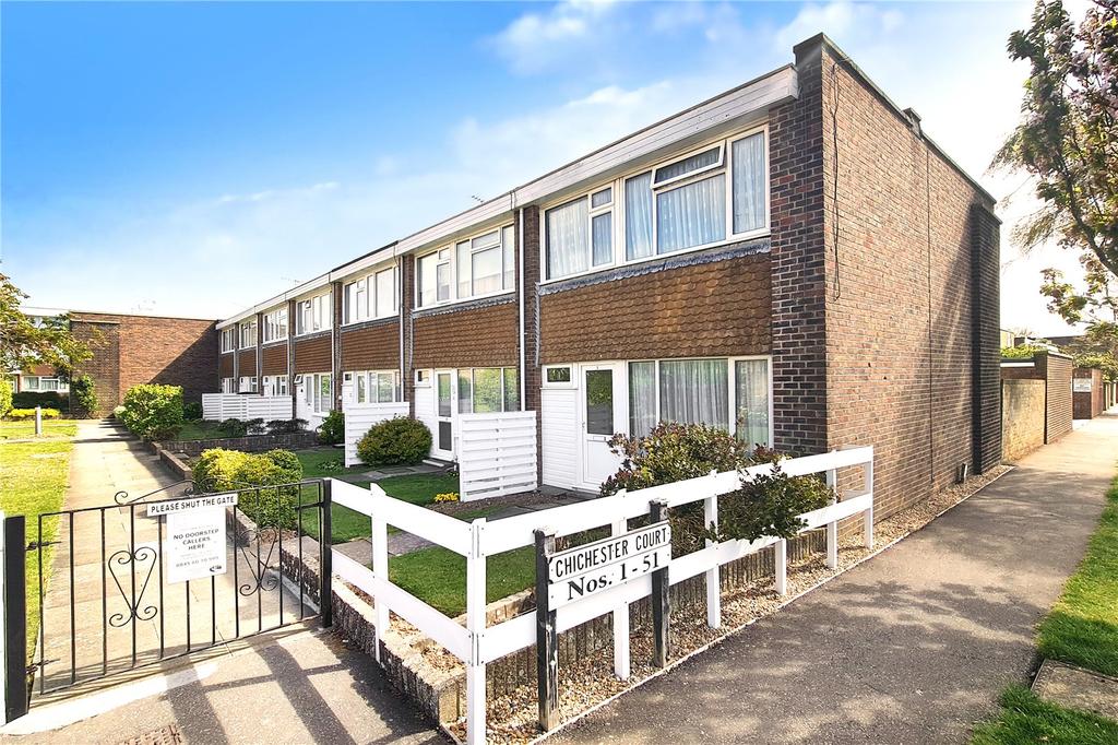 Chichester Court, Rustington, Littlehampton 3 bed end of terrace house for sale £275,000