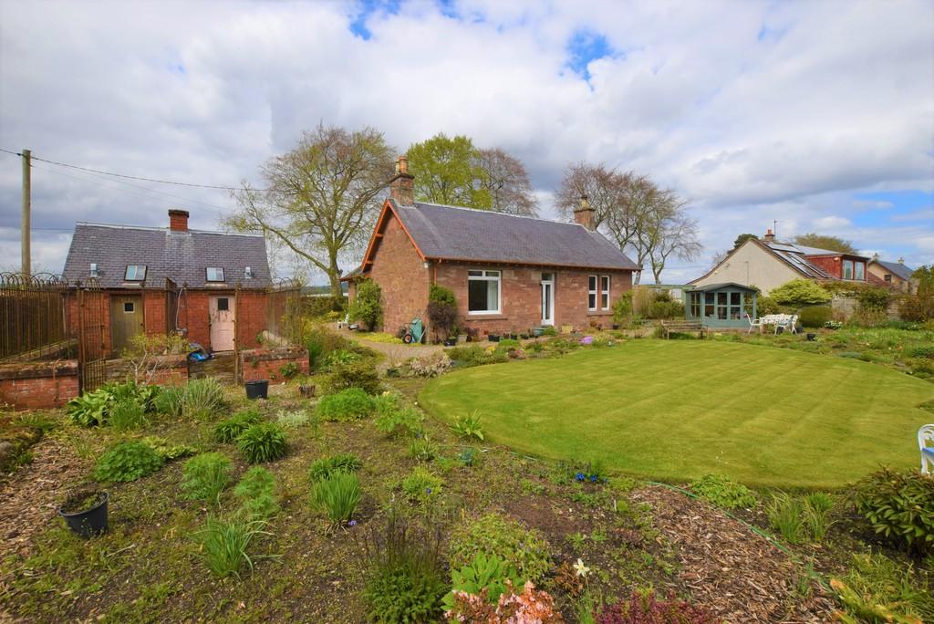 Coupar Angus, Blairgowrie 2 bed cottage £170,000