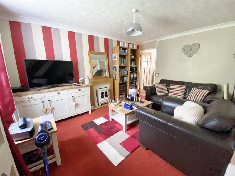 Ambleside, Botley, SO30 2NT 2 bed terraced house £225,000