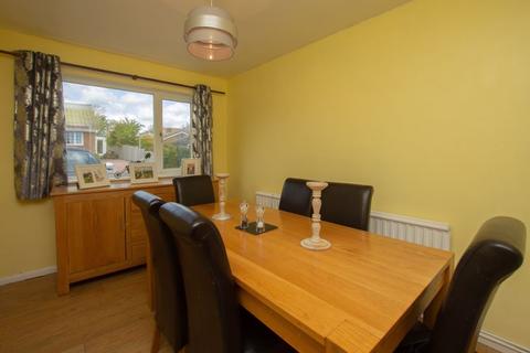 11 Roman Way, St Margarets At Cliffe, Dover, CT15 6AH