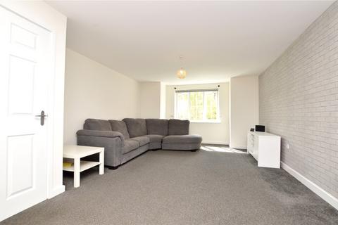 2 bedroom apartment for sale, Broadlands Gardens, Pudsey, West Yorkshire