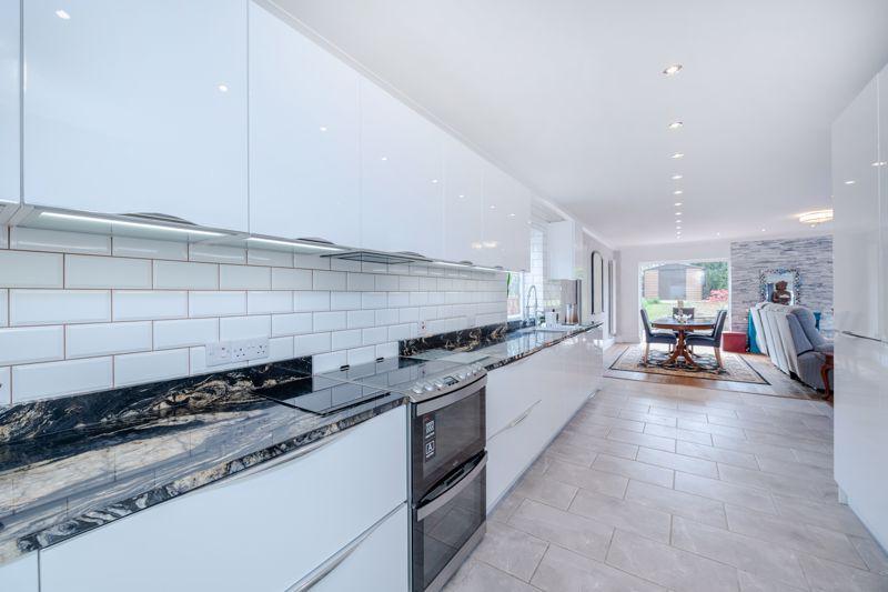 Living dining...
