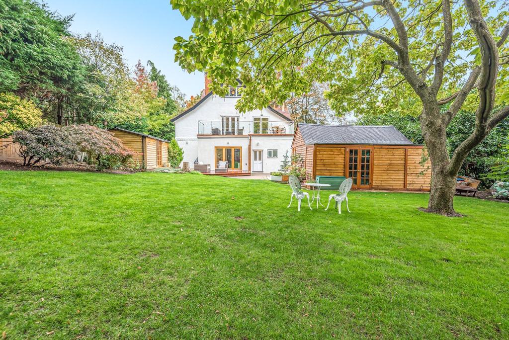 Heatherdale Road, Camberley, Surrey 3 bed semidetached house