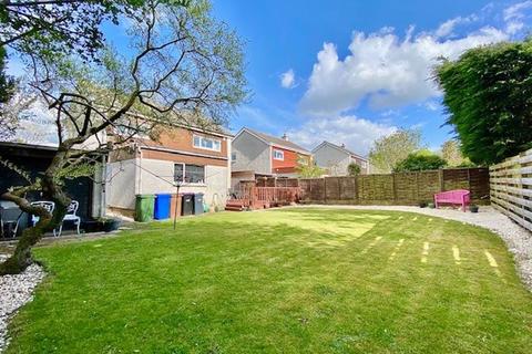 77 Bathurst Drive, Ayr, KA7 4UE