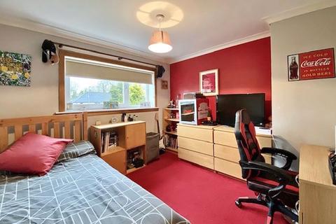 77 Bathurst Drive, Ayr, KA7 4UE