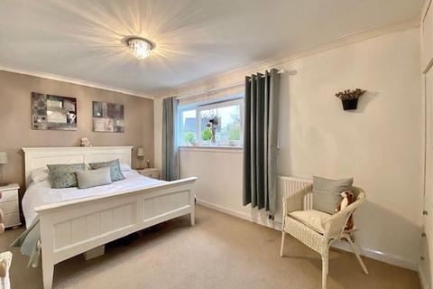 77 Bathurst Drive, Ayr, KA7 4UE