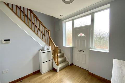 323 Hall Road, Sheffield, S9 4AF