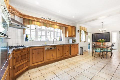 17 Wellfield Gardens, Carshalton, SM5 4EA