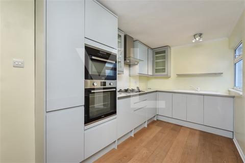 11, Seychelle Court, 24 Foxgrove Road, Beckenham, BR3 5XU