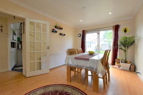 7 Walton Drive, Harrow, HA1 4XB