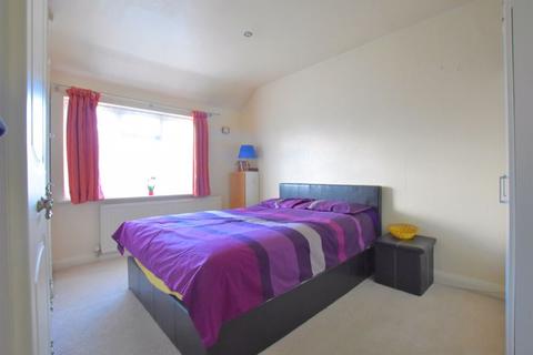 7 Walton Drive, Harrow, HA1 4XB