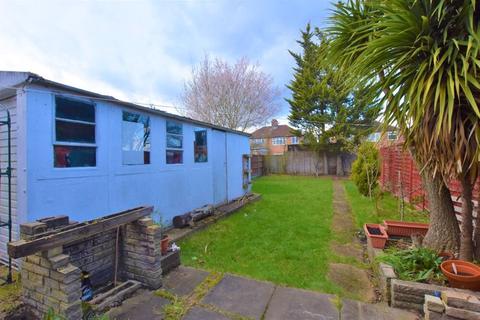 7 Walton Drive, Harrow, HA1 4XB