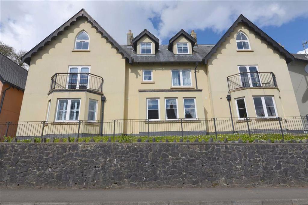 6, Rhodewood House, Saundersfoot, Dyfed, SA69 2 bed apartment £229,950