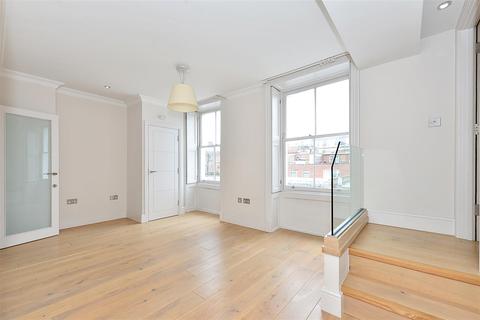 Flat 4, 36 Devonshire Place, London, W1G 6JR