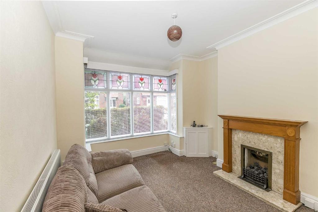Seymour Road, Cheadle Hulme 3 bed semidetached house £1,000 pcm (£