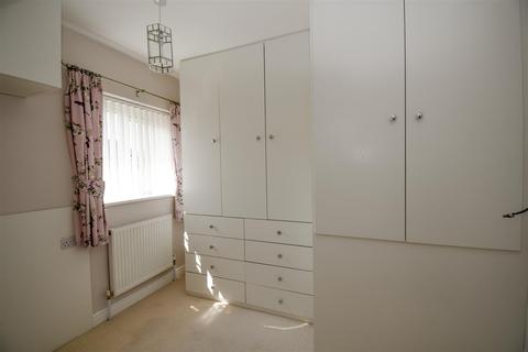42 Mortimer Avenue, Anlaby, Hull, HU10 6UP