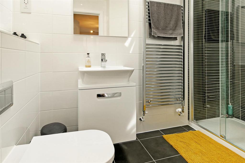 En Suite Shower Room