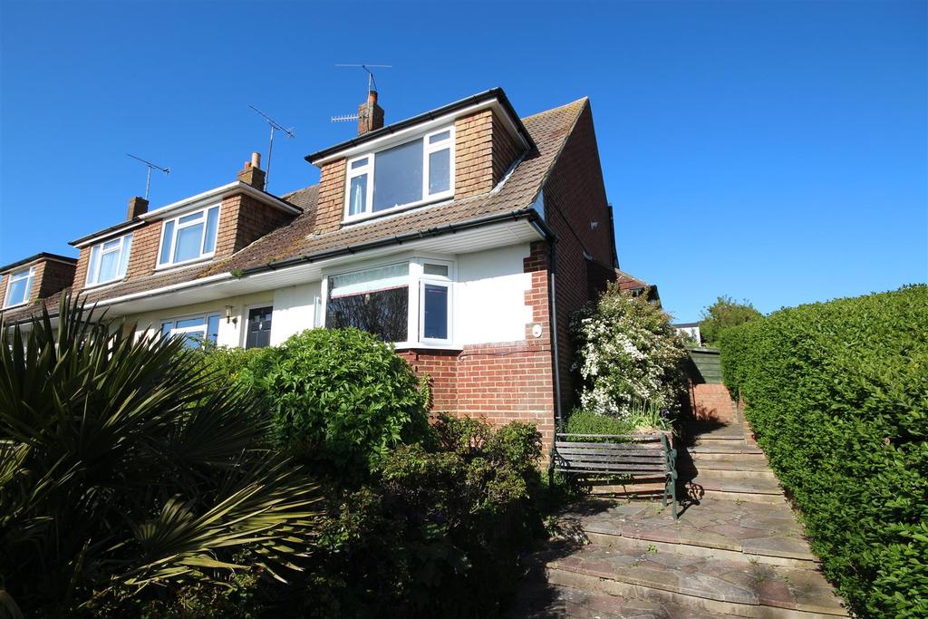Croft Drive, Brighton 3 bed semidetached house £325,000