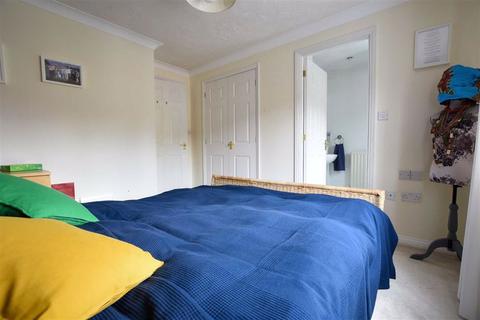 73 Butterfields, Wellingborough, NN8 2PZ
