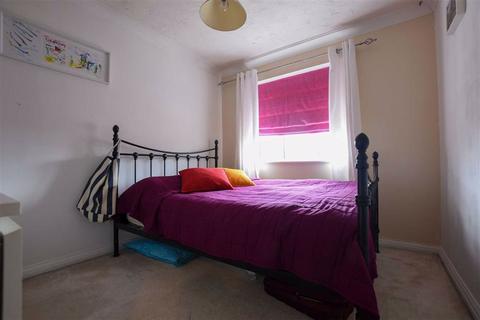 73 Butterfields, Wellingborough, NN8 2PZ