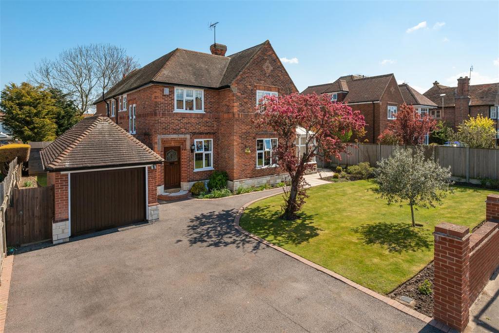 St Annes Road, Tankerton, Whitstable 5 bed detached house £1,425,000