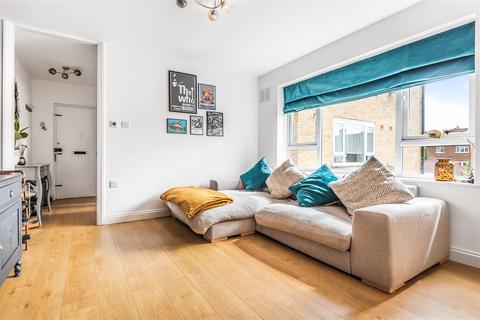 6 Barton Place, Guildford, GU4 7JT