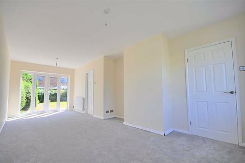 12 Grange Lane, Rushwick, Worcester, WR2 5TG