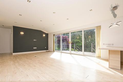 17 Bell Common, Epping, CM16 4DY