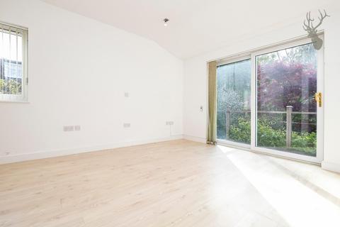 17 Bell Common, Epping, CM16 4DY
