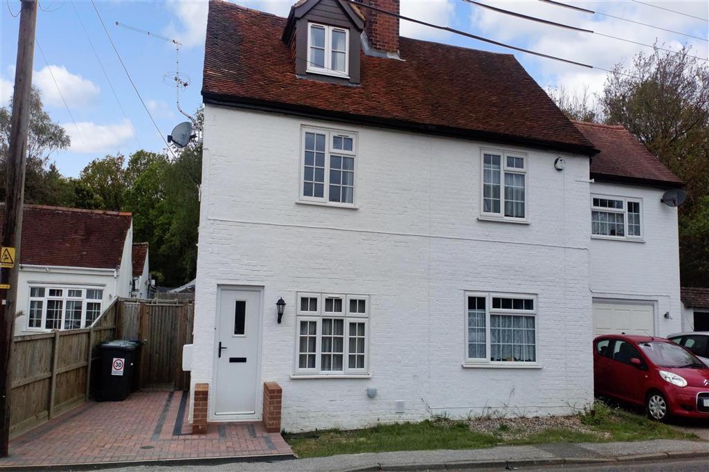Hackington Road, Tyler Hill, Canterbury, Kent 3 bed semidetached house