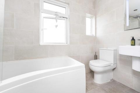 67 Mount Road, New Malden, KT3 3JY