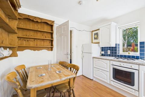 2 bedroom townhouse to rent, Albert Terrace, Skipton, BD23