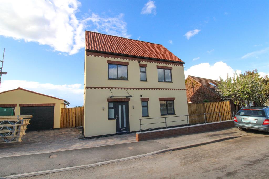 Castle Gardens, Hutton Conyers, HG4 5EB 4 bed detached house £375,000