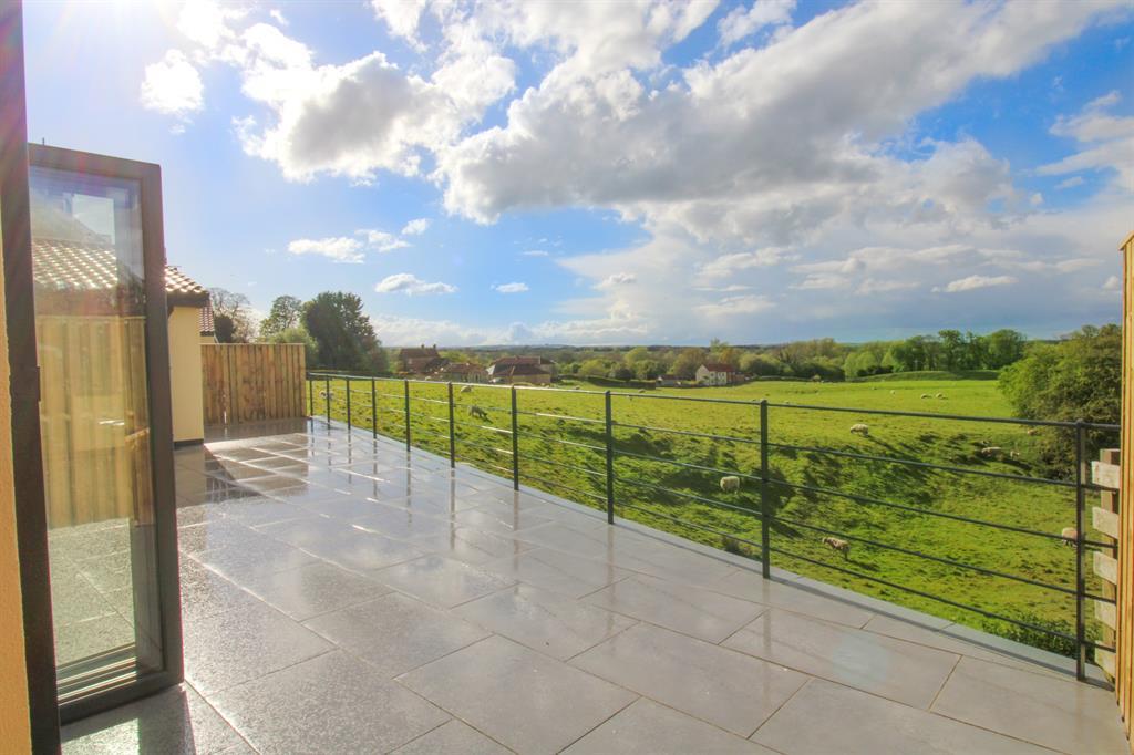 Castle Gardens, Hutton Conyers, HG4 5EB 4 bed detached house £375,000