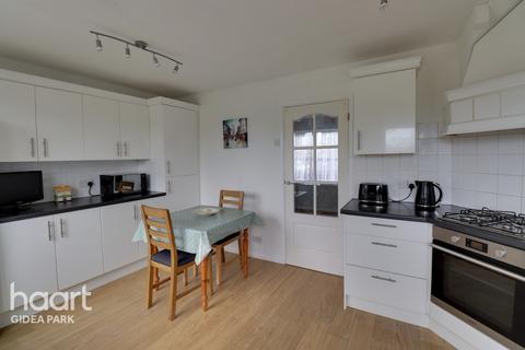 140 Grange Road, Romford, RM3 7EA