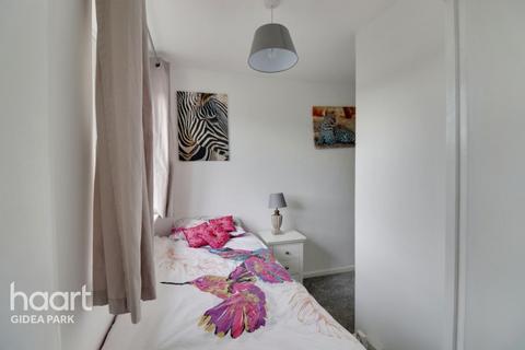 140 Grange Road, Romford, RM3 7EA