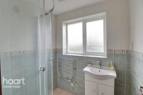 140 Grange Road, Romford, RM3 7EA