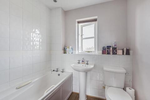 30 Hodgson Close, Fritwell, Bicester, OX27 7QB
