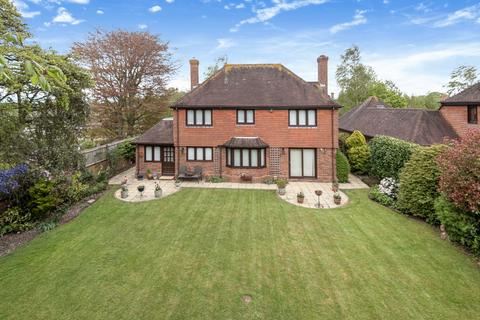 18 Drove Hill, Chilbolton, Stockbridge, SO20 6AR