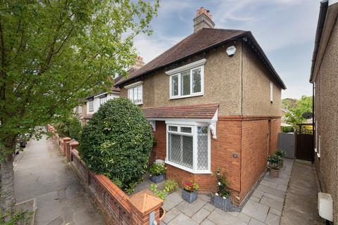 31 Clare Road, Maidenhead, SL6 4DW