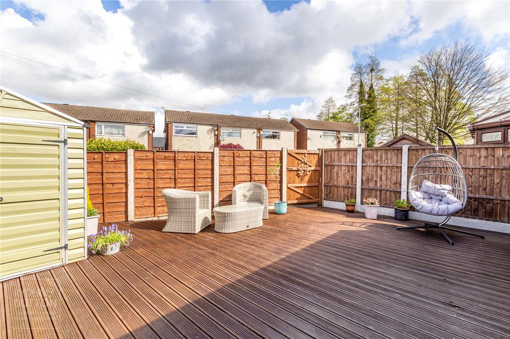 Briony Close, Royton, Oldham, OL2 3 bed semidetached house £225,000