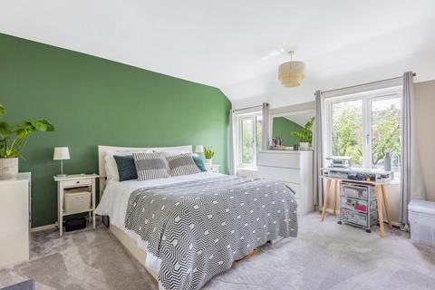 14 Shoreham Way, Bromley, BR2 7PU