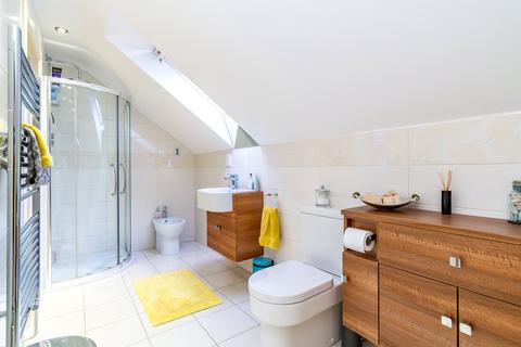 The Pines Canada Road, West Wellow, Romsey, SO51 6DE