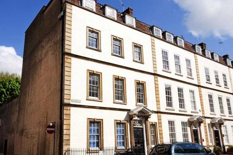 9 bedroom property to rent, Bristol BS1
