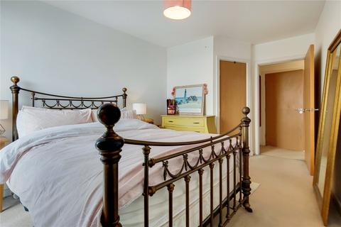 16, Argento Tower Mapleton Road, London, SW18 4GA