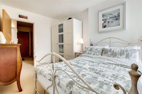 16, Argento Tower Mapleton Road, London, SW18 4GA