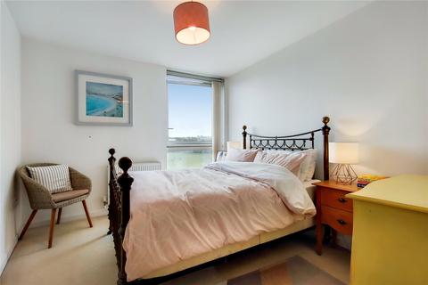 16, Argento Tower Mapleton Road, London, SW18 4GA