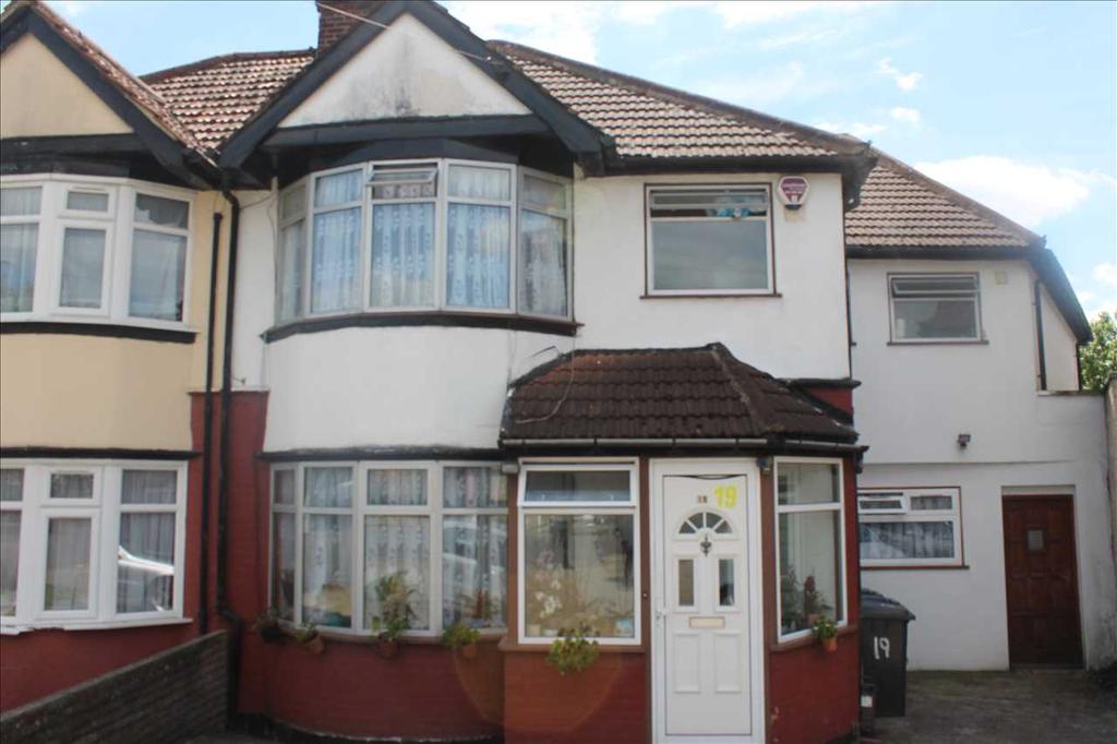 Stuart Avenue, London 5 bed semidetached house £724,950